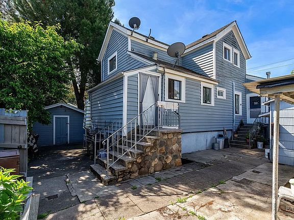 5th image of 1046 Pope Street