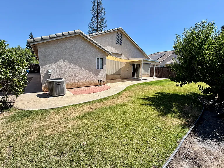 2295 E Niles Ave — Photo 14