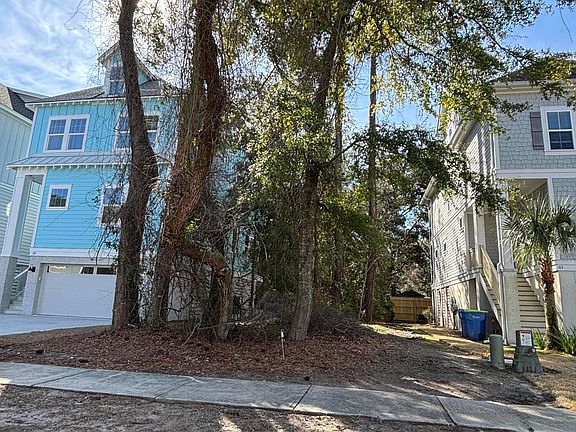 4th image of 61 Sandcastle Ct