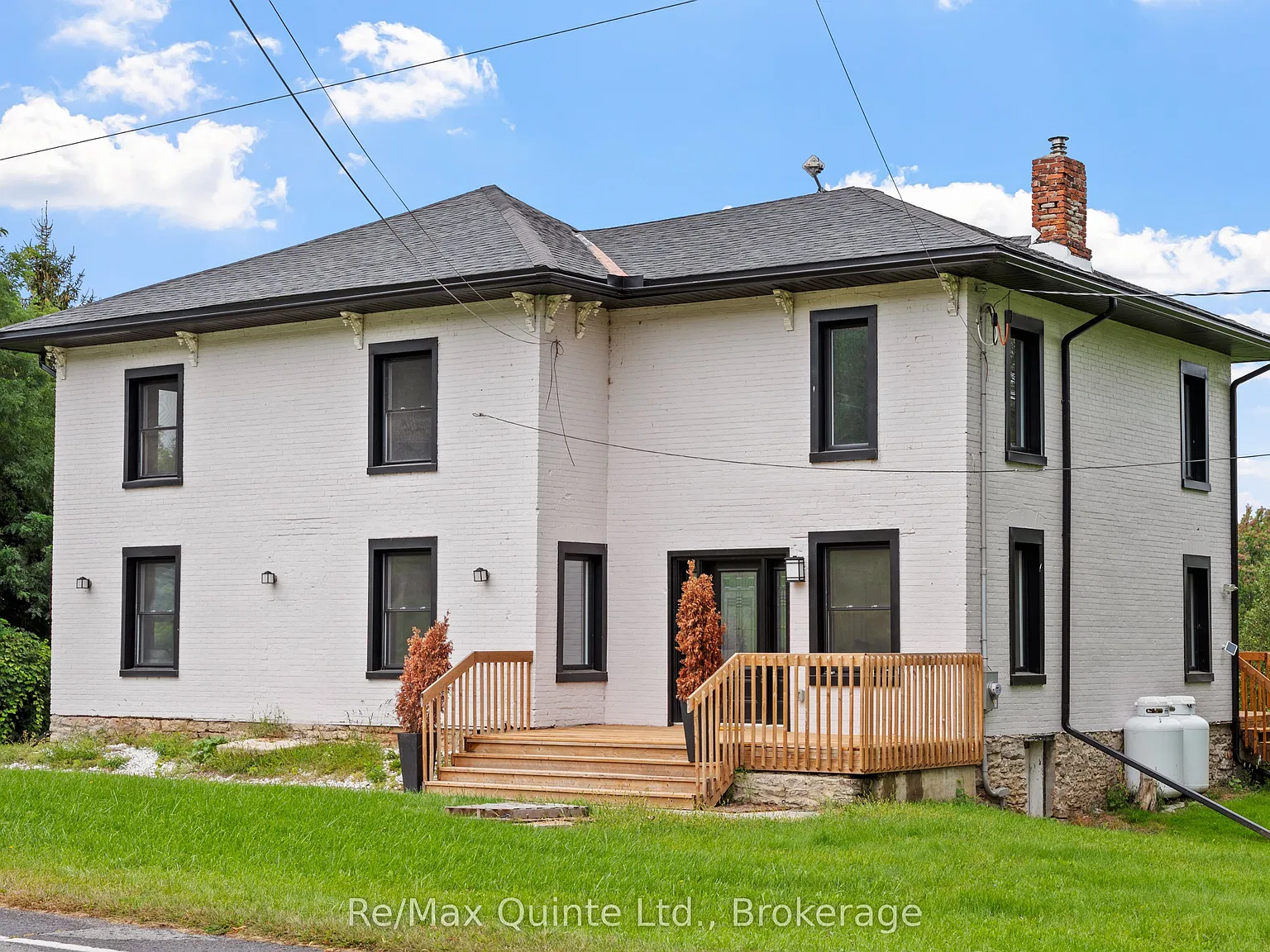 4 bed, $2,800 — Photo 2