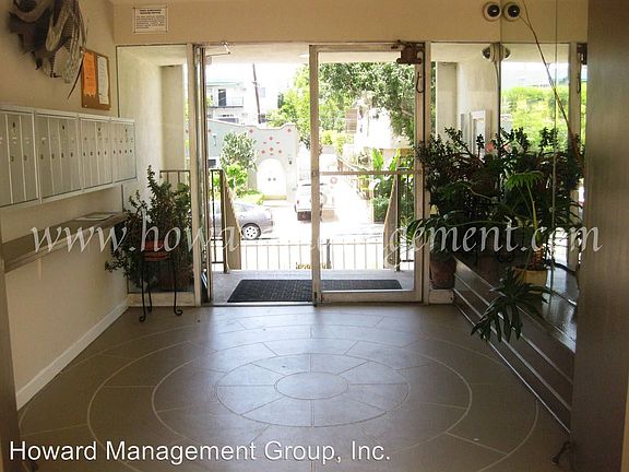 2nd image of 868 W Knoll Dr APT 10