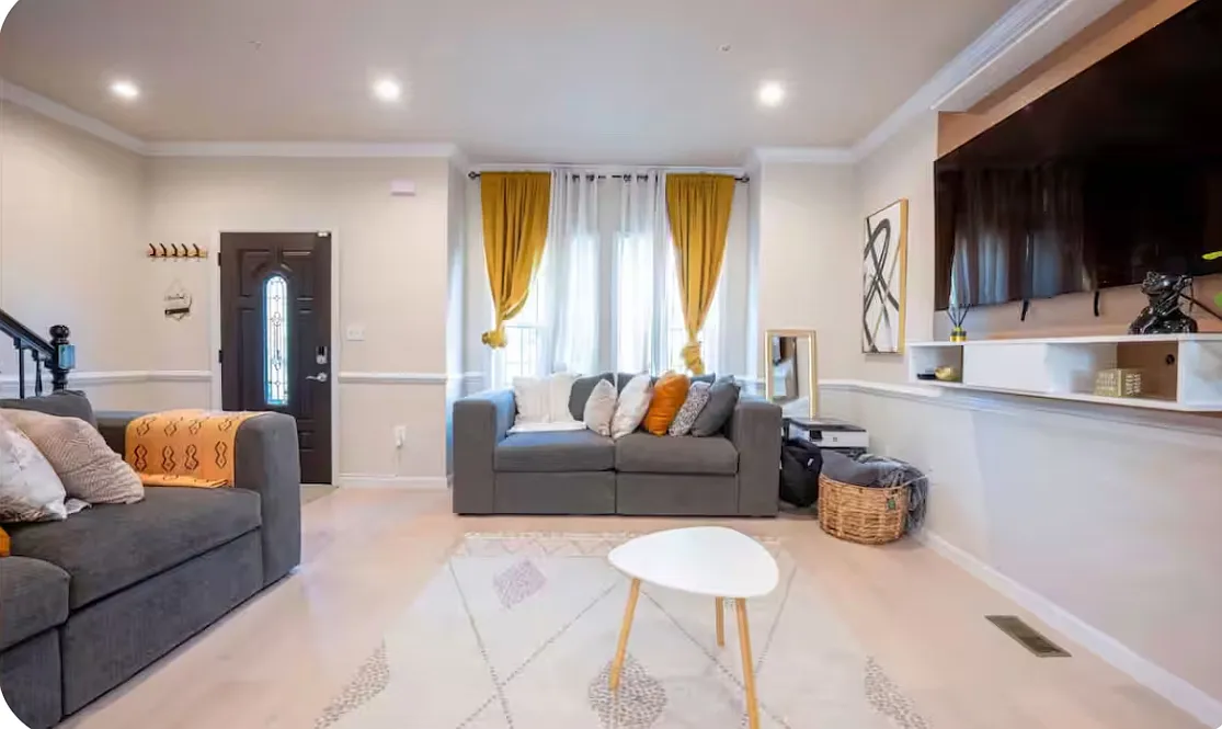 5 bed, 2500 sqft, $7,500 — Photo 4