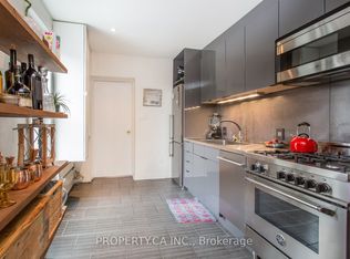 22 Brad St #1, Toronto, ON M6P 1N1