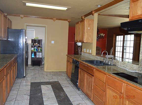 5th image of 1504 Spur Ave
