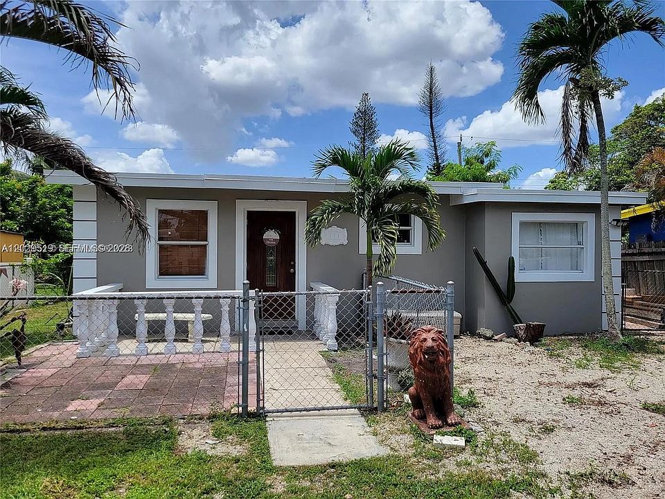 1st image of 1752 Lauderdale Manor Dr