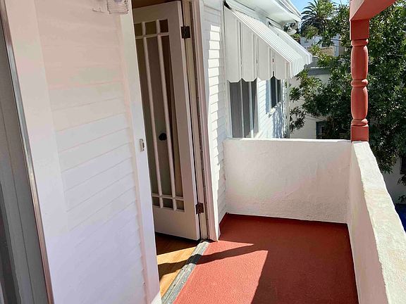 2nd image of 1512 Echo Park Ave #1514-3/4