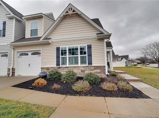 102 Davis Meadows Rd, Kernersville, NC 27284