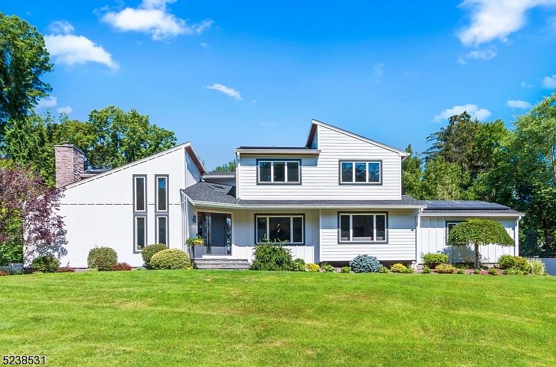1st image of 86 Heritage Ct