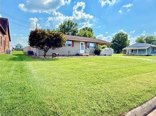 1100 16th St, Vienna, WV 26105