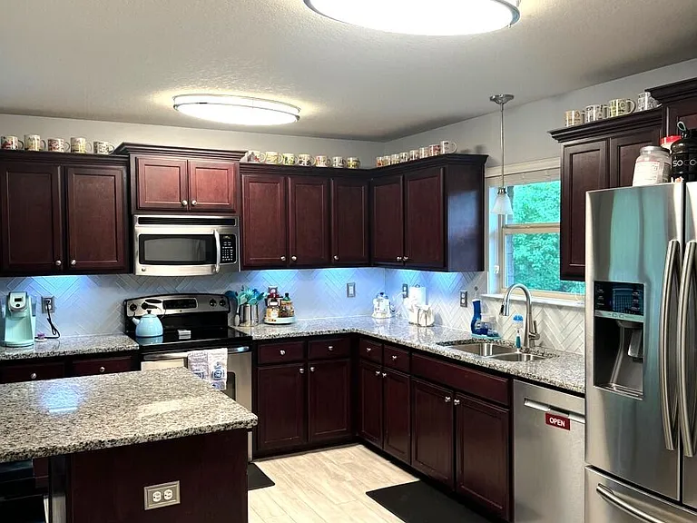 2416 Grouper Ct — Photo 3