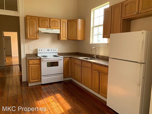3rd image of 2529 Palmyra St