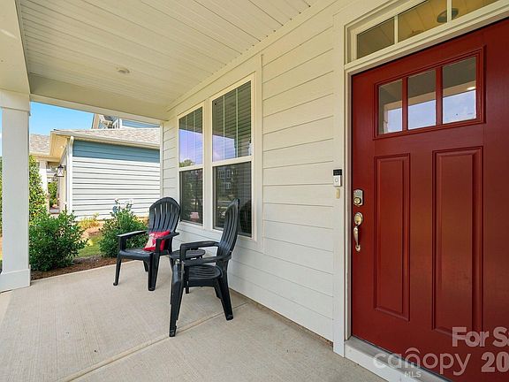 5th image of 1533 Cedar Tree Dr