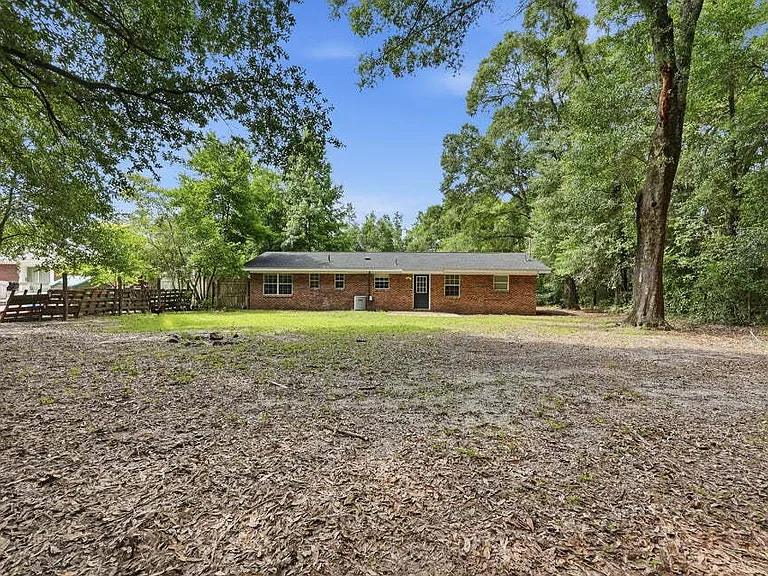 106 Andrews Ave — Photo 39