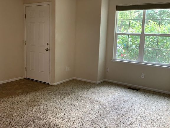 3rd image of 844 Apex Dr Unit C