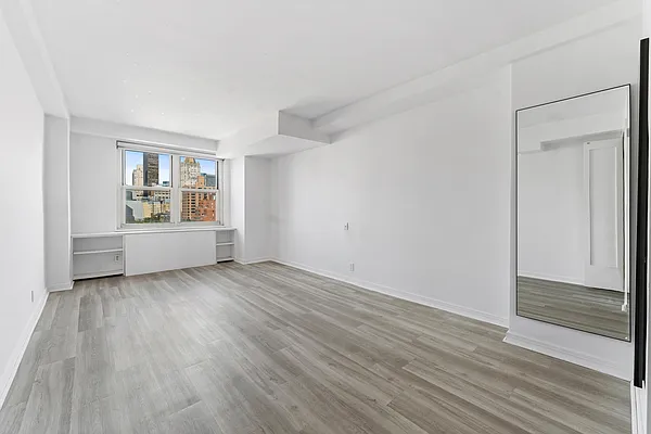 Rented by Compass | media 4