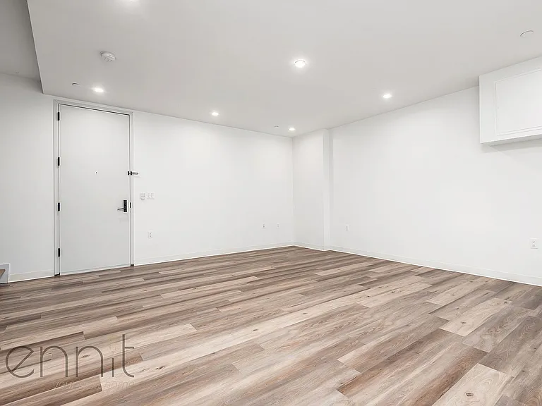 774 Lexington Ave #1A — Photo 12