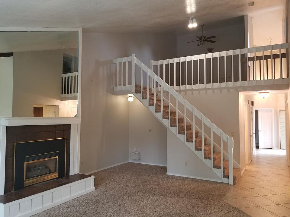 Living room/loft