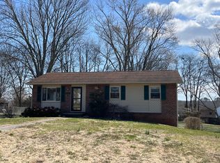 410 Hilltop Dr, Jefferson City, TN 37760