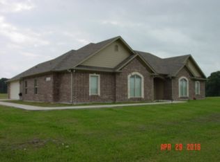 1150 N Caribou Rd, Gilmer, TX 75644