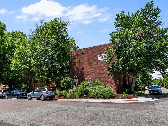 4th image of 2401 S Gaylord St APT 204