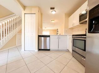 861 Summit Lake Dr #861, West Palm Beach, FL 33406
