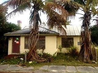 1st image of 1332 S L St