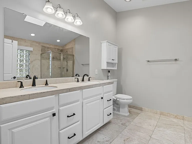 6326 N 14th Pl — Photo 32