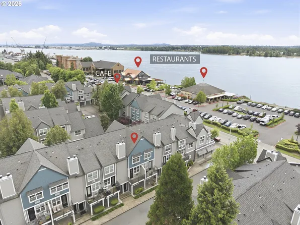 730 SE Fairwinds Loop, Vancouver, WA 98661