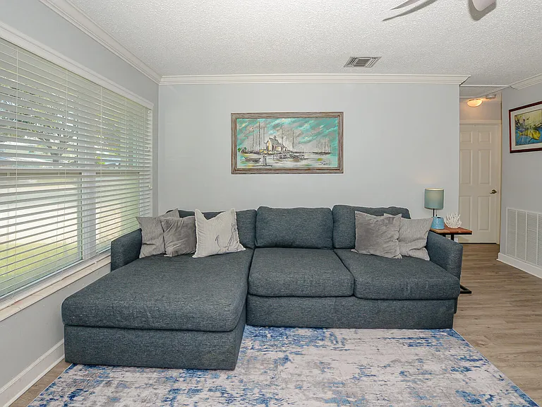 110 SW Hideaway Pl — Photo 4