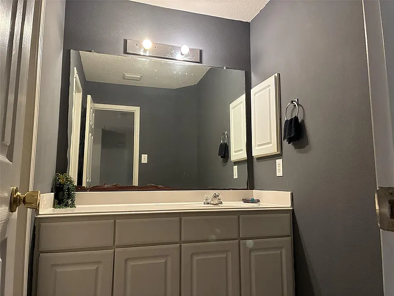 19531 Hickory Meadow Ln — Photo 11