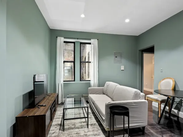 1632 Madison Avenue image 1 of 9