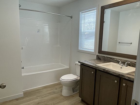 5th image of 260 Pin Oak Dr #119