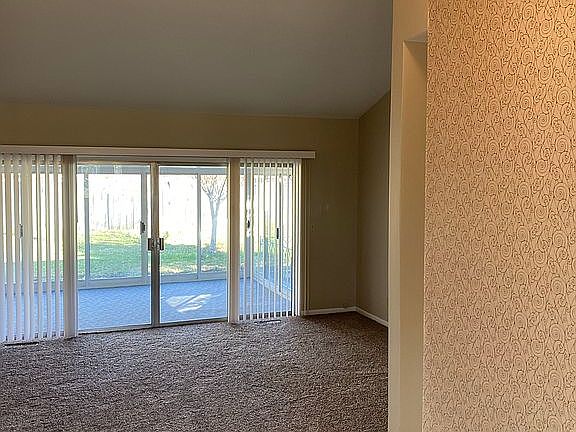 5th image of 76 Colony South Dr
