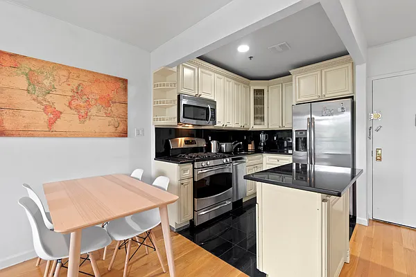 Rented by Citi Mosaic | media 12