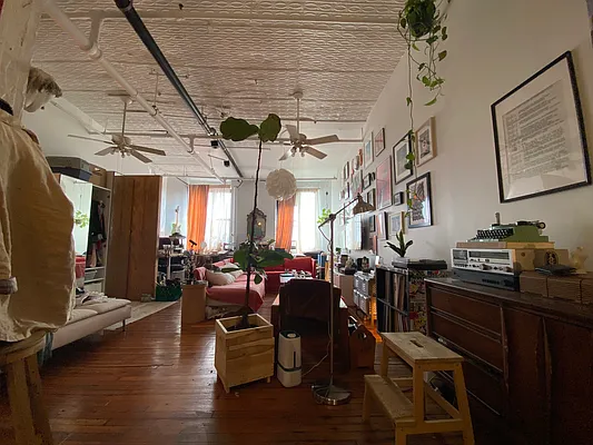 Rented by Nooklyn NYC LLC | media 17