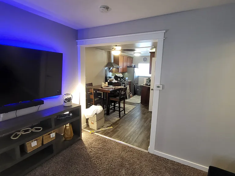 312 Prospect Ave NE #8 — Photo 12
