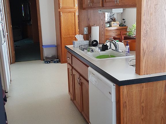 5th image of 308 SE Autumn Park Dr