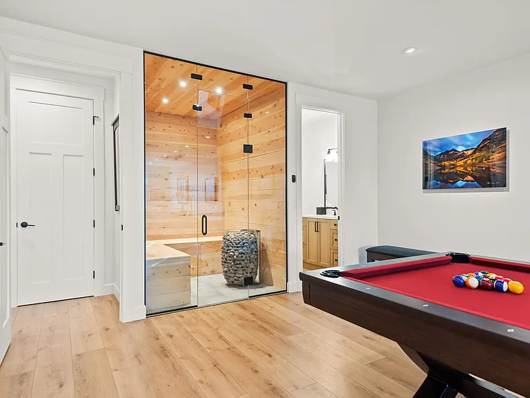 110 Bowles Dr — Photo 6