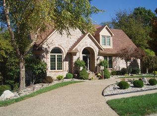 9112 Felsmere Cir, Louisville, KY 40241