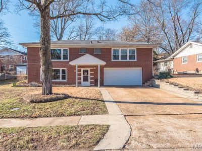 8408 Hawkesbury Dr, Saint Louis, MO, 63121