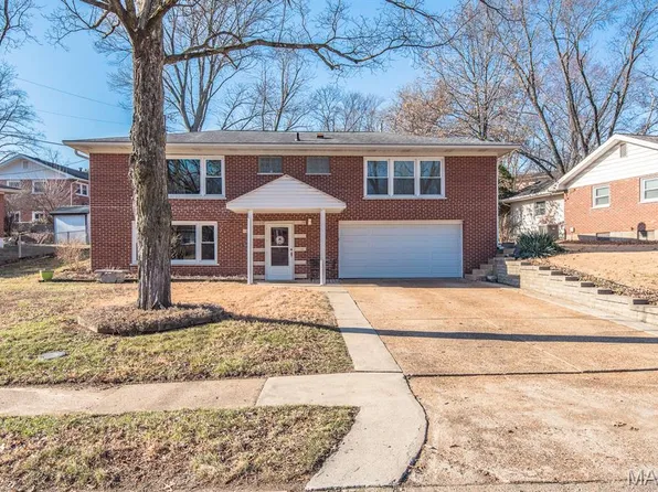 8408 Hawkesbury Dr, Saint Louis, MO 63121
