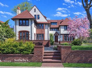 155 Ascan Ave, Forest Hills Gardens, NY 11375