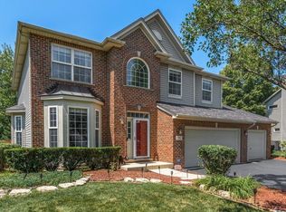 211 Cambridge Ct, Oswego, IL