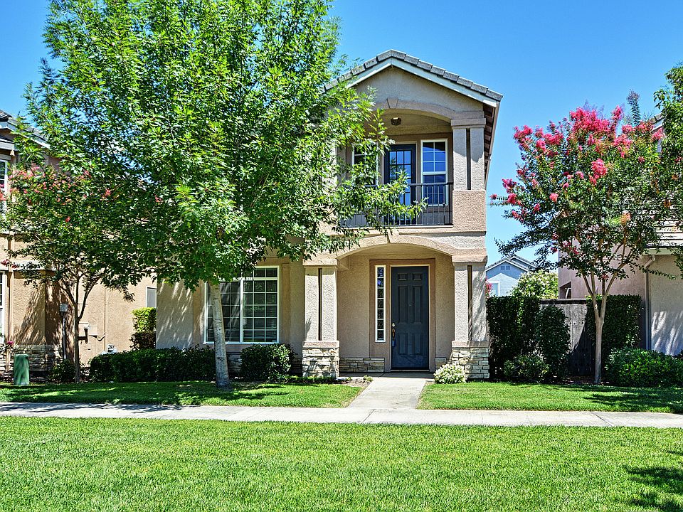 1st image of 3106 English Oak Cir