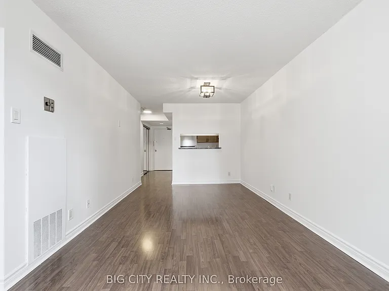 92 King St E #803 — Photo 6