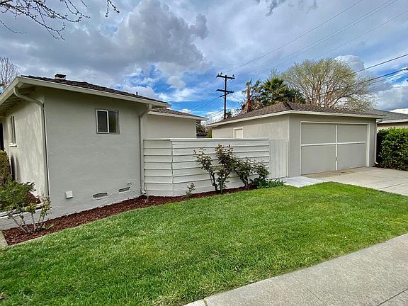 5th image of 2248 Parkwood Way