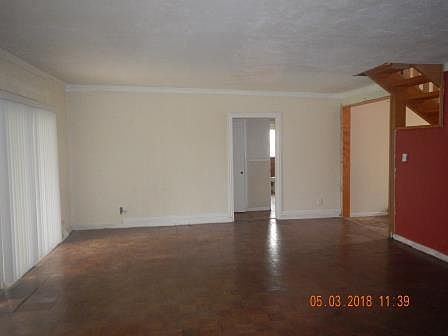 5th image of 1647 Sylvan Ct
