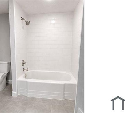 2nd image of 153 Dexter St