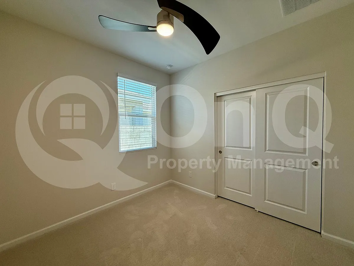 3 bed, 2.0 bath, 1463 sqft, $2,100 — Photo 4