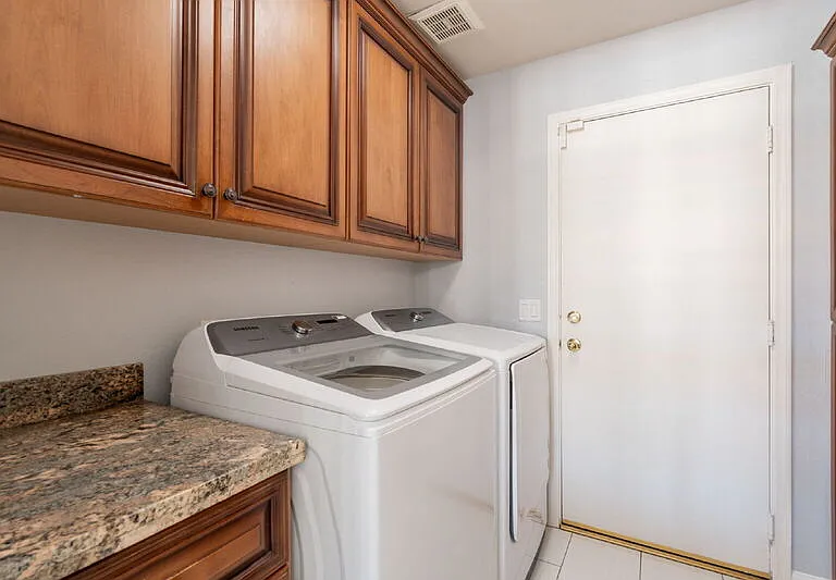 7167 W Abraham Ln — Photo 41